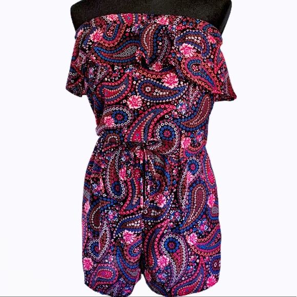 ROMEO + JULIET Couture Strapless Pink Paisley Shorts Romper size Medium - Picture 2 of 7